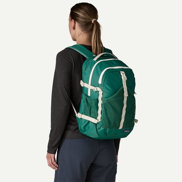 patagonia green backpack Refugio 30L Day Pack body fabric Patagonia Refugio Daypack 30L -